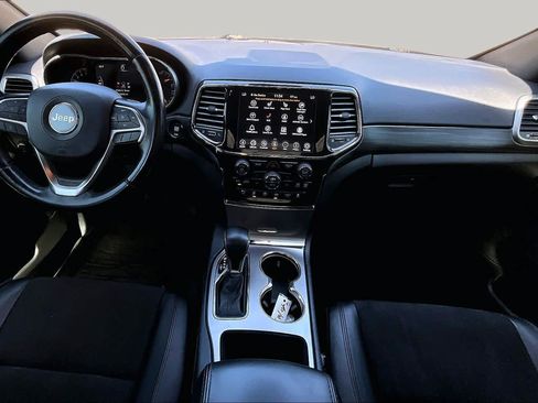Used 2021 Jeep Grand Cherokee Laredo X AWD/4WD image 19