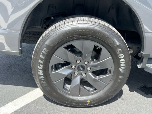 Used 2025 Ford F150 Lightning Lariat w/ Max Trailer Tow Package AWD/4WD image 15