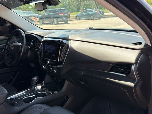 Certified 2020 Chevrolet Traverse Premier w/ Redline Edition FWD image 30