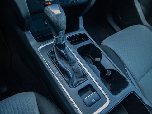 Used 2017 Ford Escape SE FWD image 20