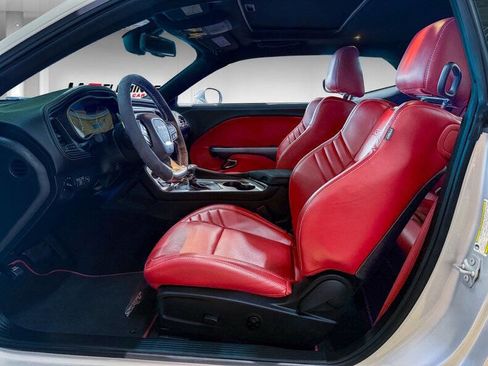 Used 2023 Dodge Challenger SRT Hellcat image 9