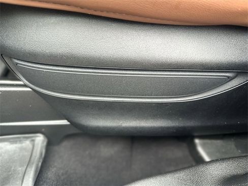 Used 2021 Lincoln Aviator Reserve w/ Equipment Group 202A image 13