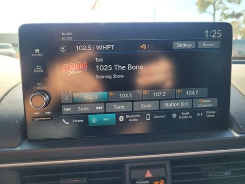 Used 2025 Honda Pilot EX-L image 22