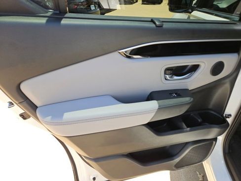 New 2025 Honda Pilot Touring image 24