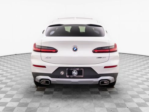 Used 2022 BMW X4 xDrive30i w/ Premium Package image 4