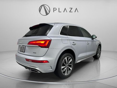 Certified 2023 Audi Q5 2.0T Premium w/ Convenience Package image 6