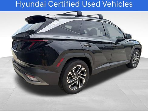 Certified 2025 Hyundai Tucson Limited FWD image 6