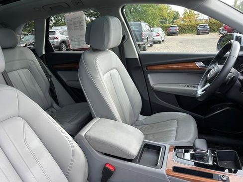 Used 2021 Audi Q5 2.0T Premium w/ Convenience Package image 26