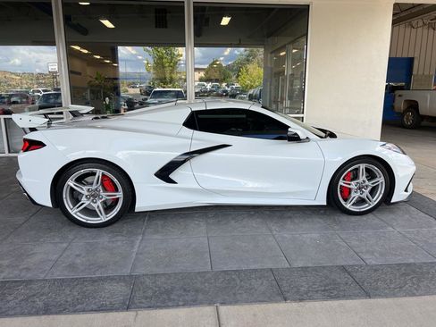 Used 2023 Chevrolet Corvette Stingray Premium Conv w/ Z51 Performance Package image 7
