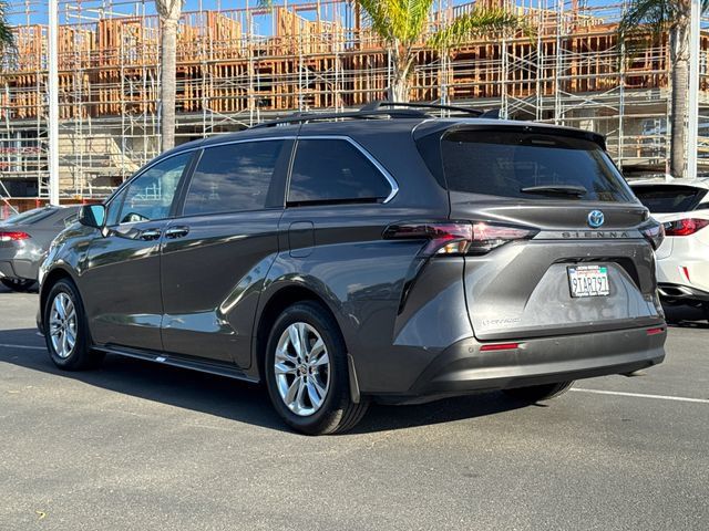 New 2025 Toyota Sienna XLE w/ XLE Plus Package AWD/4WD image 12
