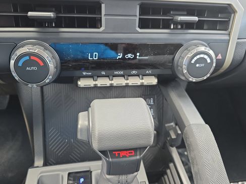 New 2026 Toyota Tacoma TRD Off-Road AWD/4WD image 20