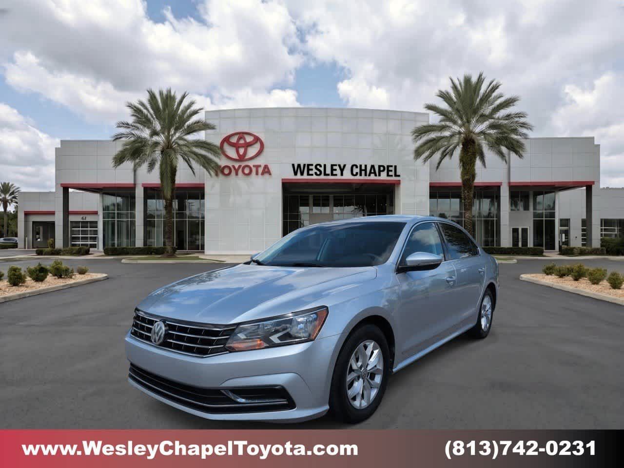 Used 2017 Volkswagen Passat 1.8T S FWD image 1