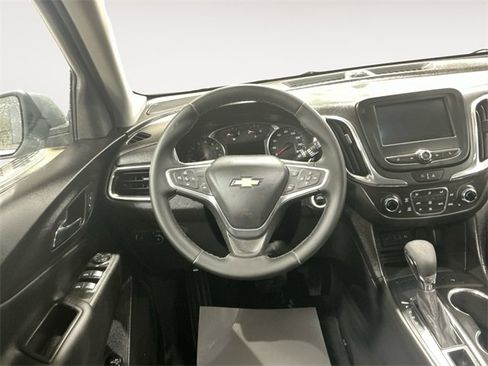 Used 2023 Chevrolet Equinox LT image 12