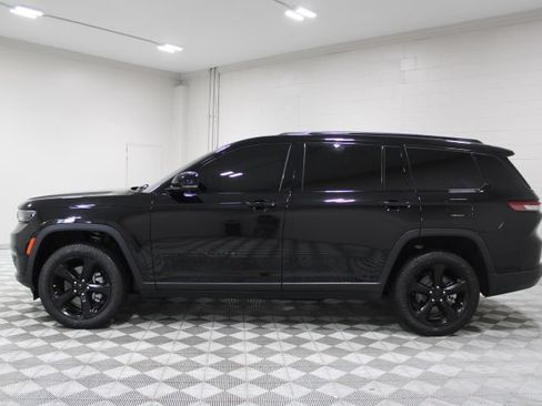 Used 2024 Jeep Grand Cherokee L Limited w/ Luxury Tech Group II AWD/4WD image 9