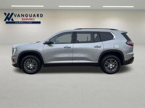Used 2025 GMC Acadia Elevation image 2