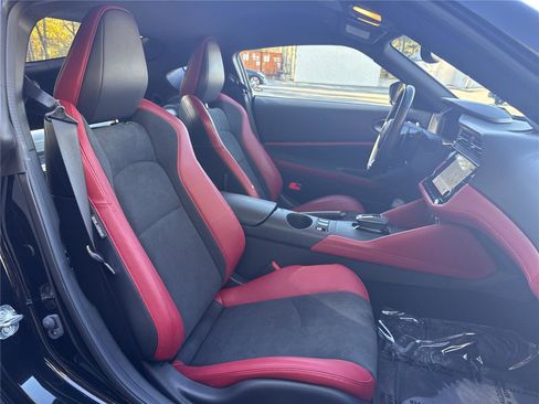 Used 2024 Nissan Z Performance w/ Floor Mat Package image 22