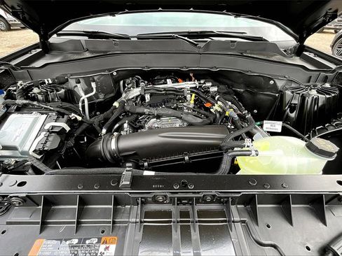 New 2025 Ford Explorer Active w/ Active Comfort Package image 13