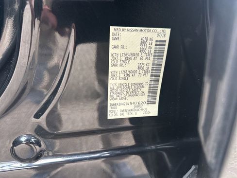 Used 2018 Nissan Titan SL w/ Midnight Edition image 32