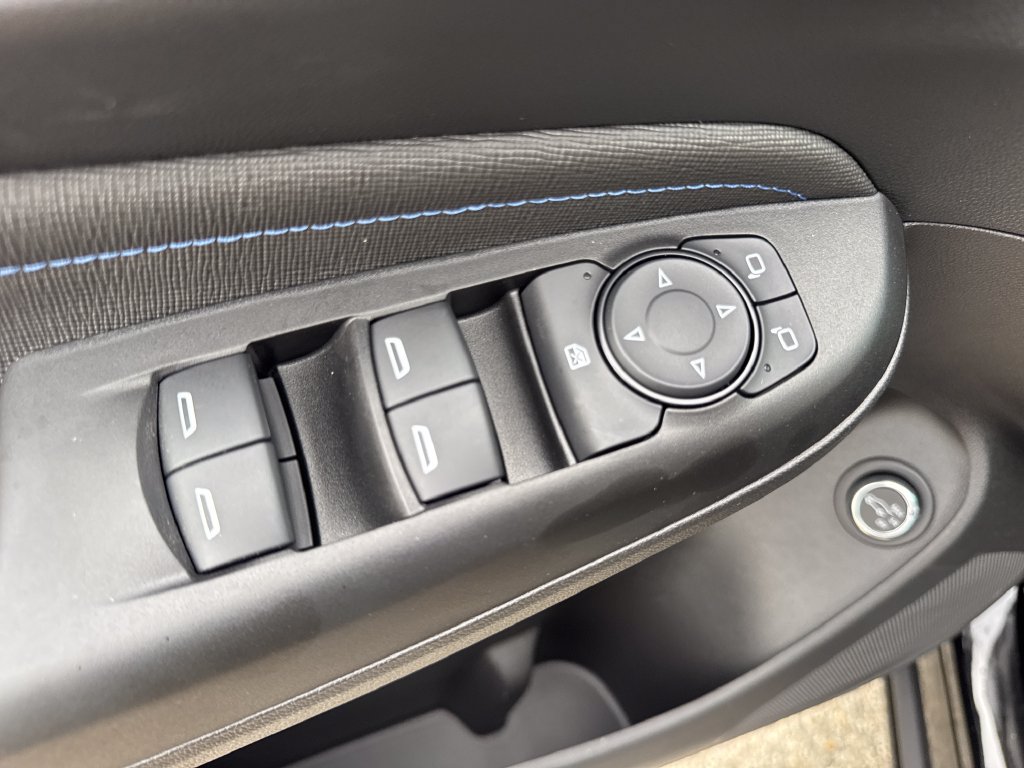 New 2026 Buick Envista Sport Touring w/ Convenience I Package FWD image 17