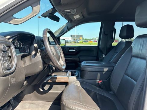 Used 2021 Chevrolet Silverado 1500 RST w/ Convenience Package II AWD/4WD image 9