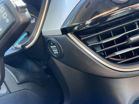 Used 2021 Ford Escape SE w/ Convenience Package FWD image 17