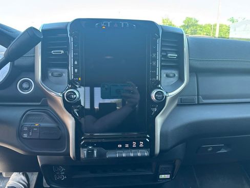 Used 2024 RAM 2500 Laramie w/ Safety Group AWD/4WD image 8