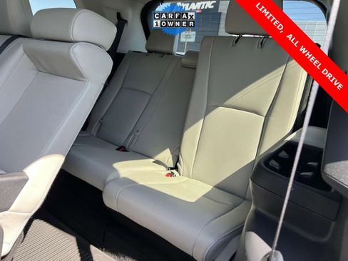 Used 2024 Toyota Grand Highlander Limited image 11