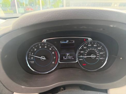 Used 2018 Subaru Forester 2.5i Premium AWD/4WD image 11