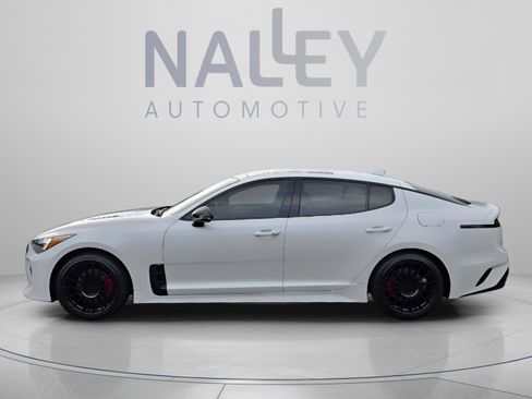 Used 2020 Kia Stinger GT-Line w/ Sun & Sound Package RWD image 2