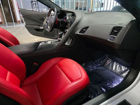 Used 2019 Chevrolet Corvette Z06 image 16