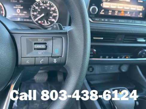 Used 2024 Nissan Rogue SV image 19