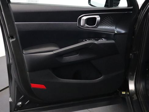 Certified 2026 Kia Sorento EX FWD image 17