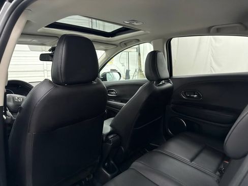 Used 2019 Honda HR-V EX-L image 17
