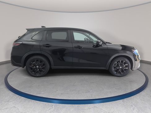 Used 2024 Honda HR-V Sport image 4