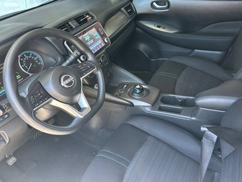 Used 2024 Nissan Leaf S FWD image 10