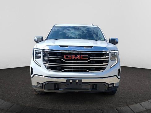 Used 2025 GMC Sierra 1500 SLT AWD/4WD image 2