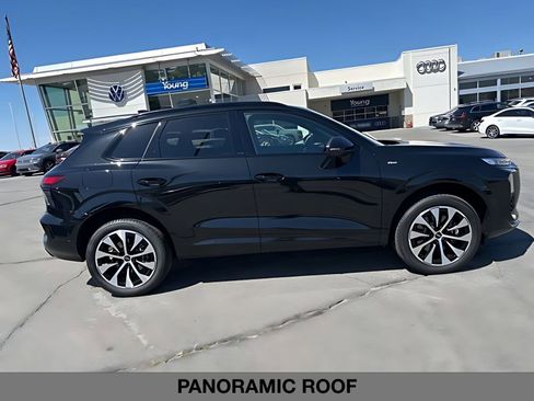 New 2026 Audi Q3 quattro 2.0T AWD/4WD image 2