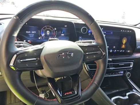 Used 2024 Chevrolet Traverse RS w/ LPO, Floor Liner Package FWD image 2