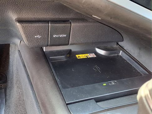 Used 2024 Toyota Camry XSE image 19