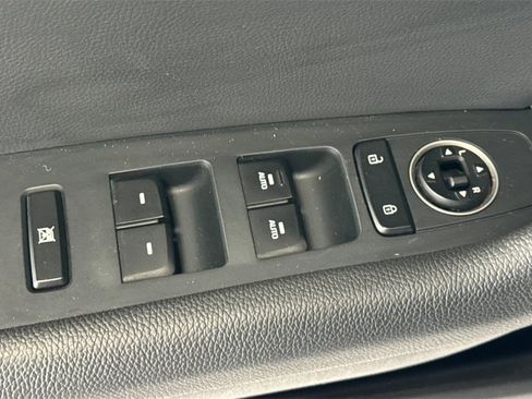 Used 2019 Hyundai Sonata SEL w/ Cargo Package image 15