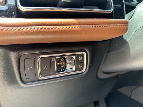 Used 2020 Lincoln Aviator Reserve w/ Equipment Group 201A AWD/4WD image 23