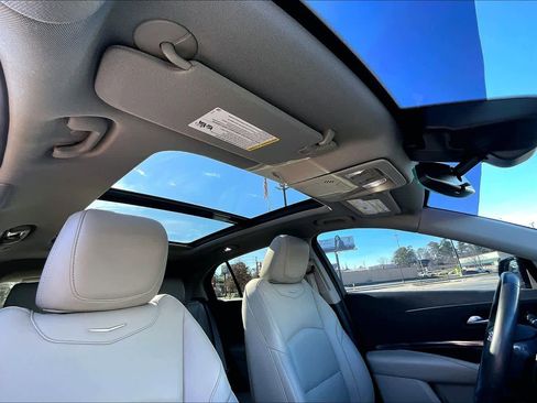 Used 2023 Cadillac XT4 Luxury w/ Cold Weather Package image 13