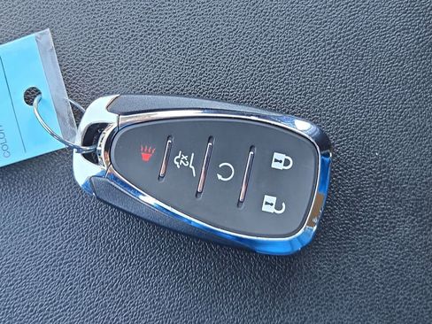 Used 2024 Chevrolet Equinox LT image 32