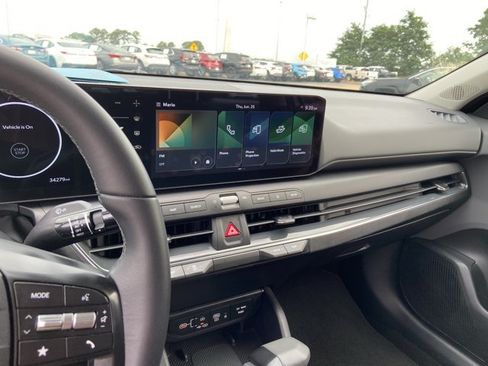 Used 2025 Kia K4 EX FWD image 37