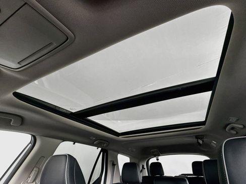 Certified 2023 Honda Pilot Elite image 23