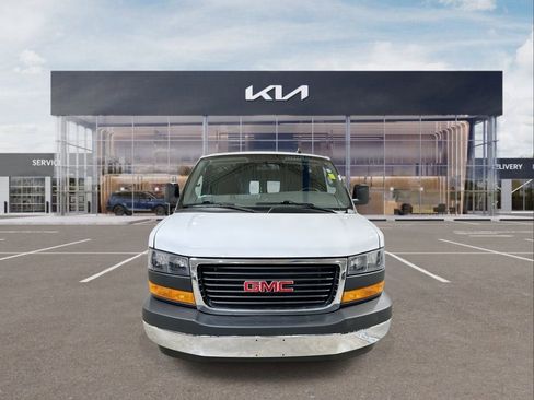 Used 2024 GMC Savana 2500 w/ Driver Convenience Package image 3