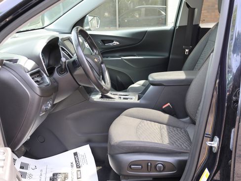 Used 2021 Chevrolet Equinox LT FWD image 22