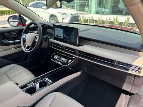 New 2025 Lincoln Corsair FWD image 20