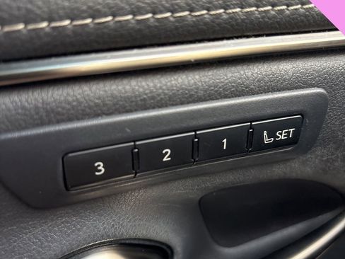 Used 2019 Lexus ES 350 w/ Premium Package image 13