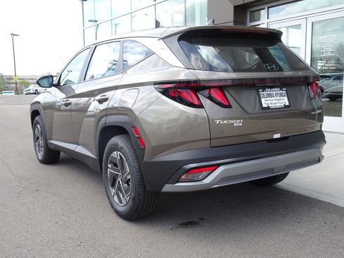 New 2026 Hyundai Tucson Blue SE AWD/4WD image 3